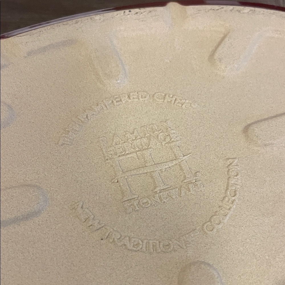 NWOB Pampered Chef oval casserole Dish, 24.5” - Picture 3 of 3